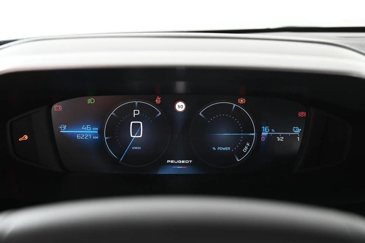 peugeot-e-308-2025-eletrico-0cc