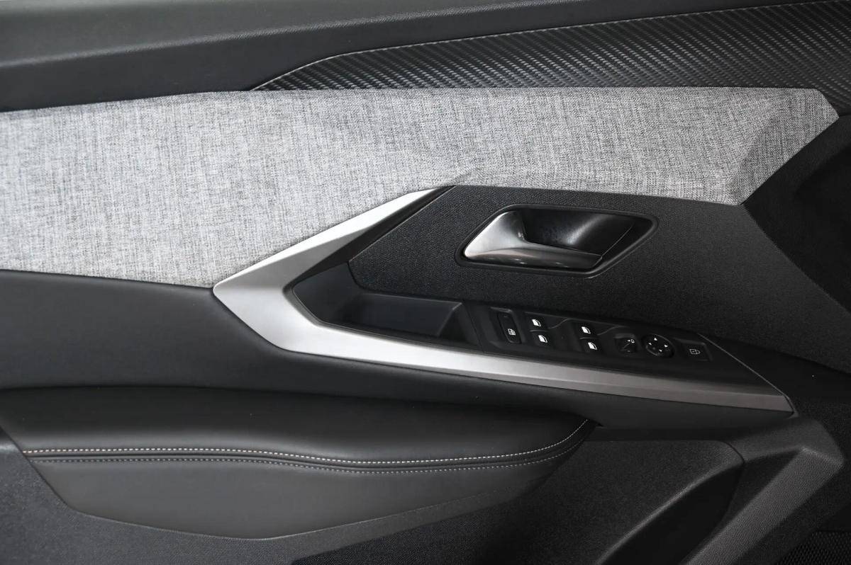 peugeot-3008-2025-gasolina-1199cc