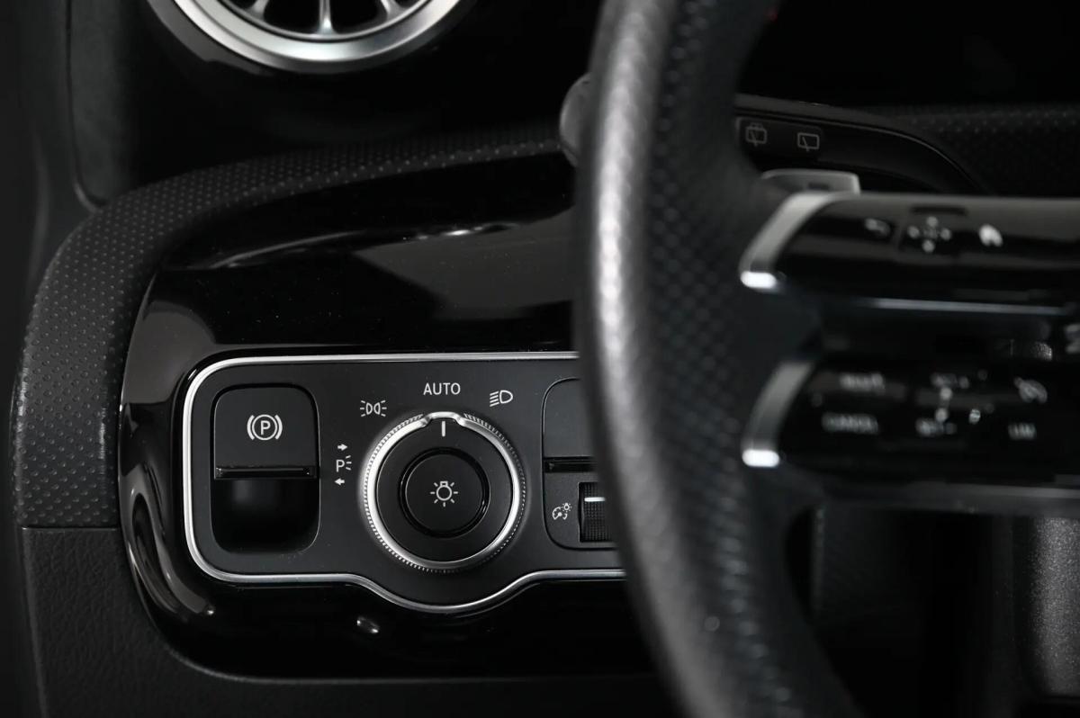 mercedes-benz-classe-a-a-200-2024-gasolina-1332cc