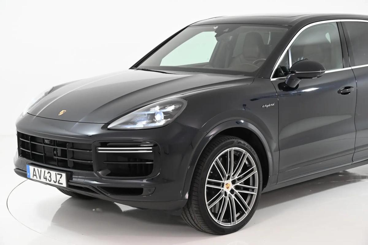 porsche-cayenne-2022-hibrido-a-gasolina-3996cc