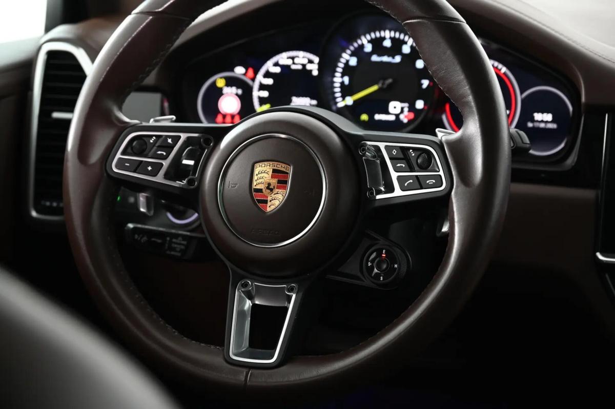 porsche-cayenne-2022-hibrido-a-gasolina-3996cc