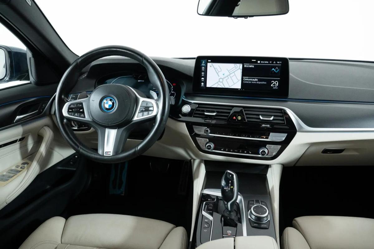 bmw-serie-5-545e-xdrive-2022-hibrido-a-gasolina-2998cc