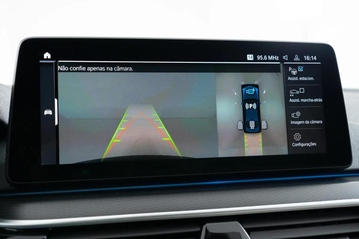 bmw-serie-5-545e-xdrive-2022-hibrido-a-gasolina-2998cc