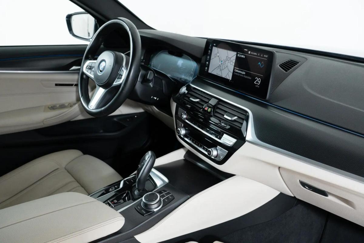 bmw-serie-5-545e-xdrive-2022-hibrido-a-gasolina-2998cc