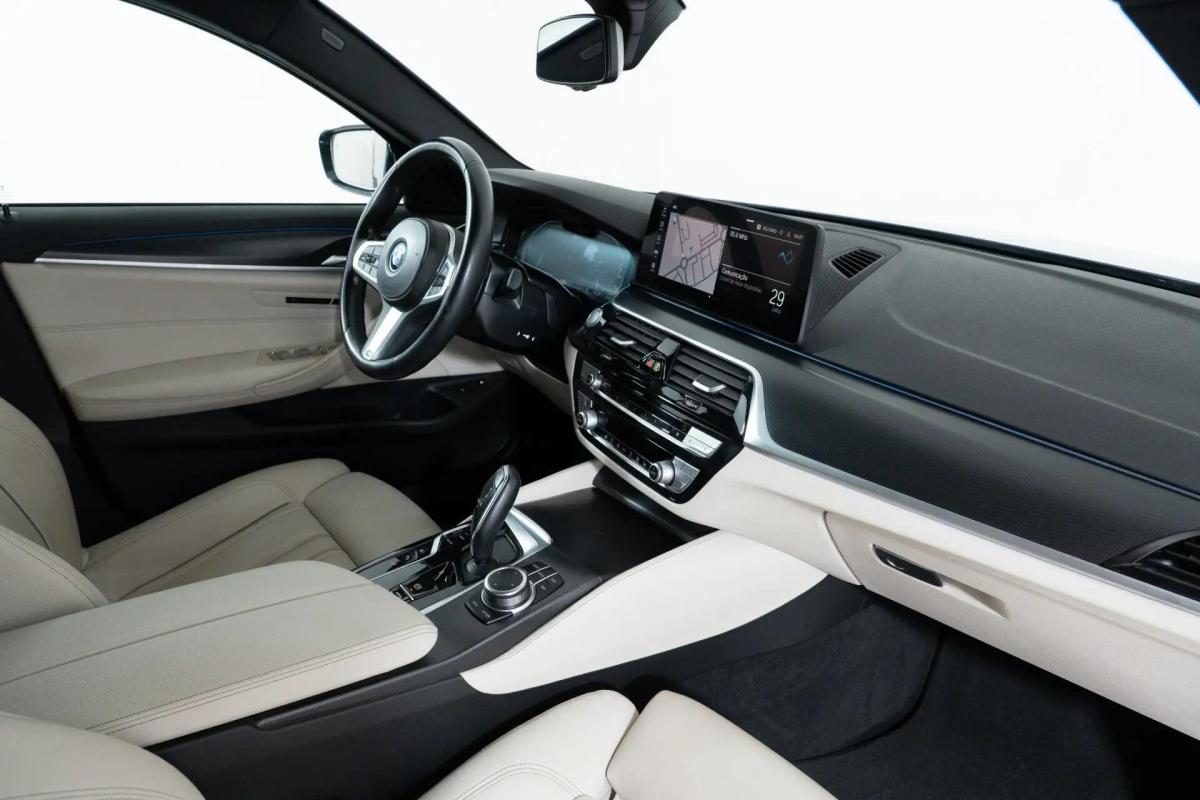 bmw-serie-5-545e-xdrive-2022-hibrido-a-gasolina-2998cc