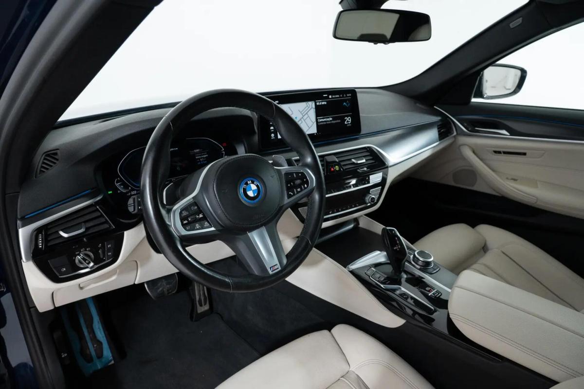 bmw-serie-5-545e-xdrive-2022-hibrido-a-gasolina-2998cc