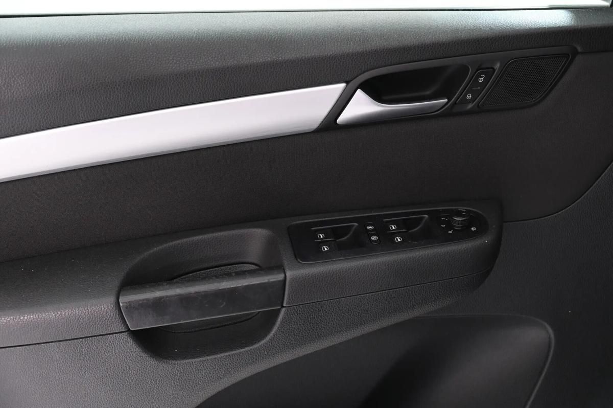 volkswagen-sharan-2016-diesel-1968cc