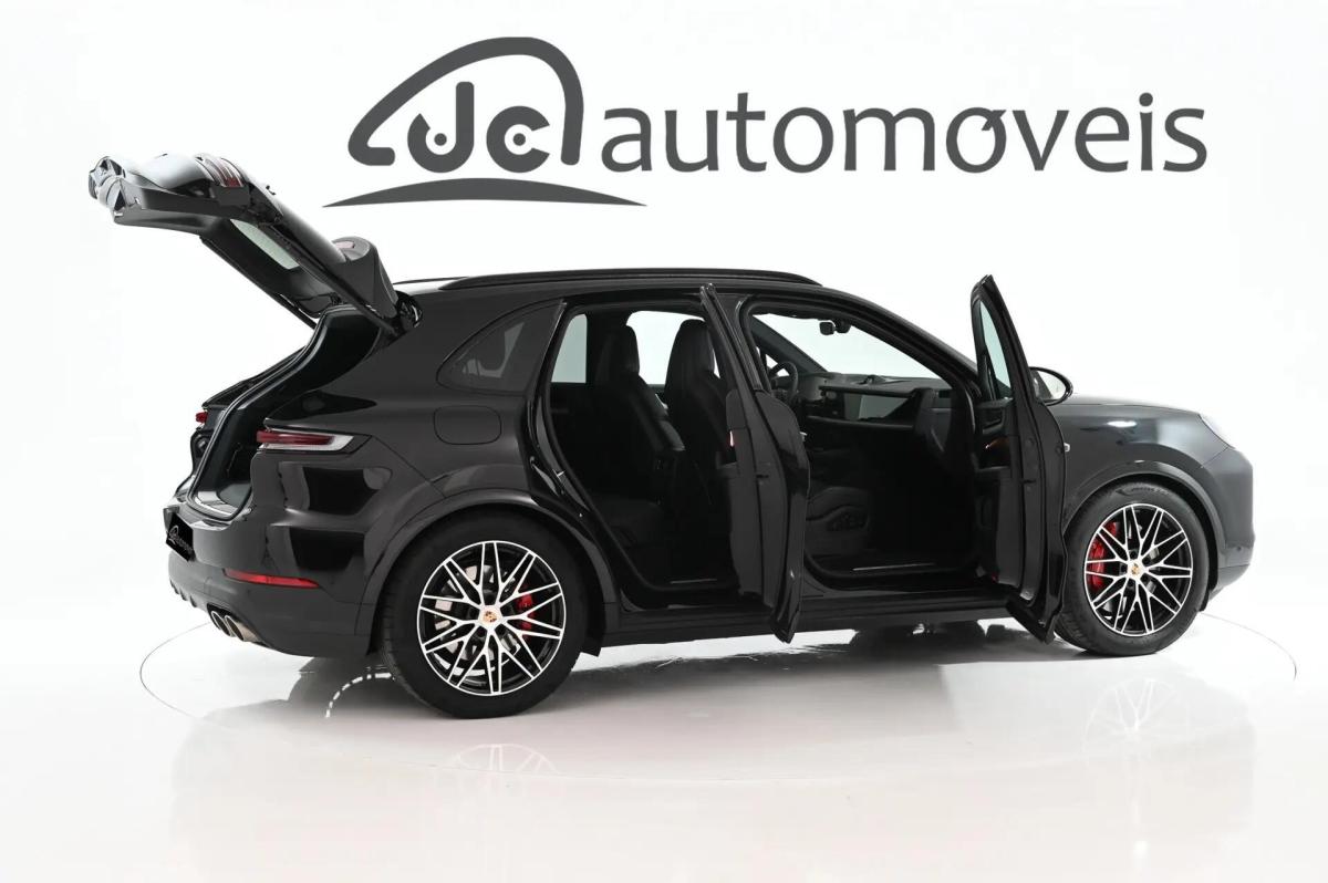 porsche-cayenne-2025-hibrido-a-gasolina-2995cc
