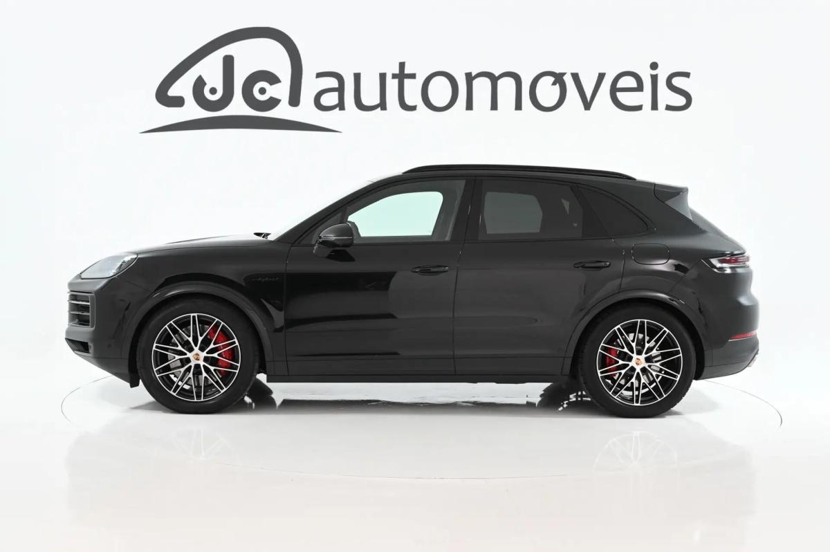 porsche-cayenne-2025-hibrido-a-gasolina-2995cc