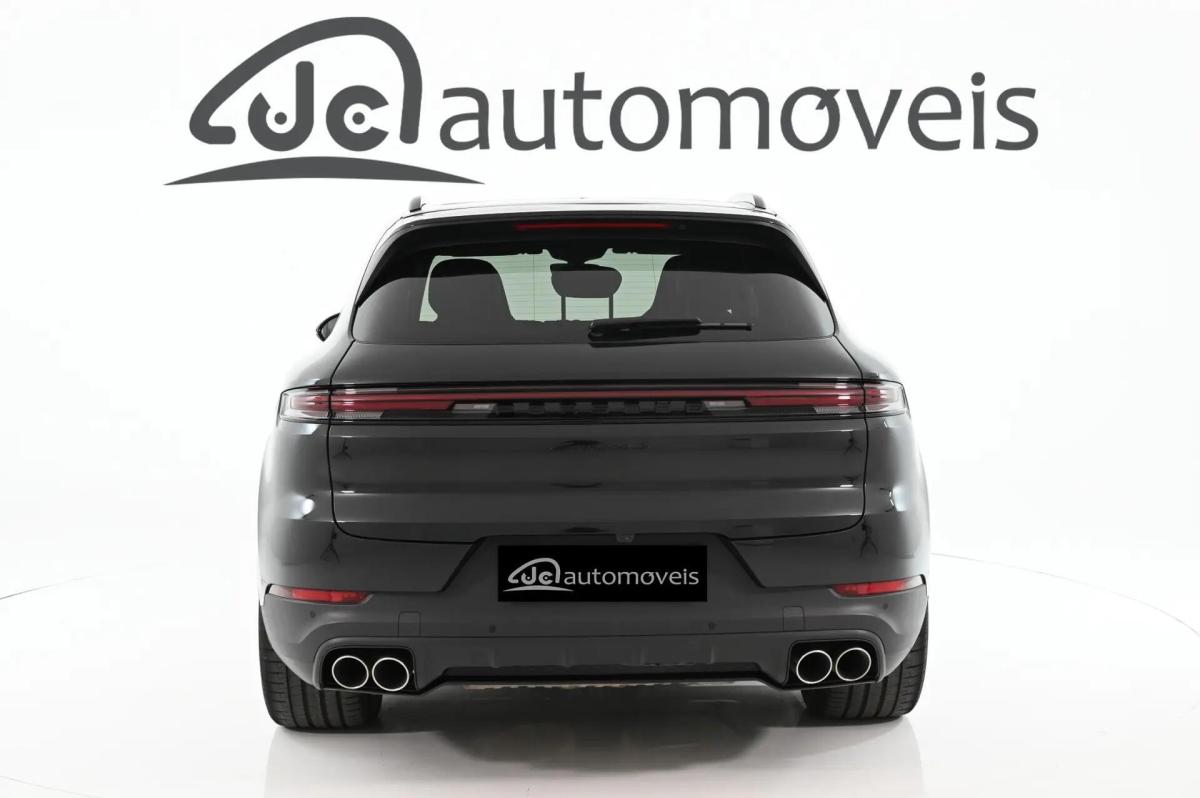 porsche-cayenne-2025-hibrido-a-gasolina-2995cc