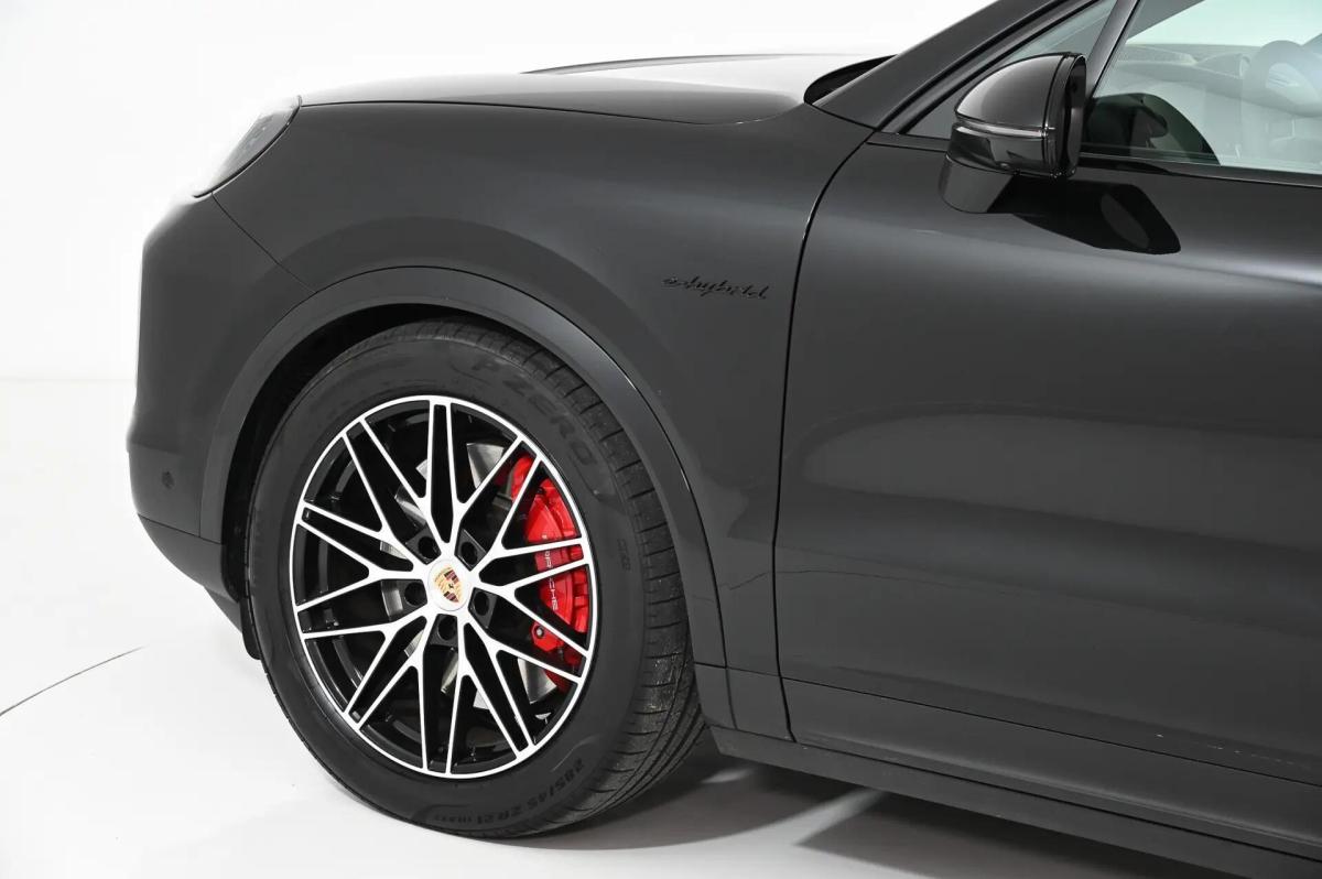 porsche-cayenne-2025-hibrido-a-gasolina-2995cc