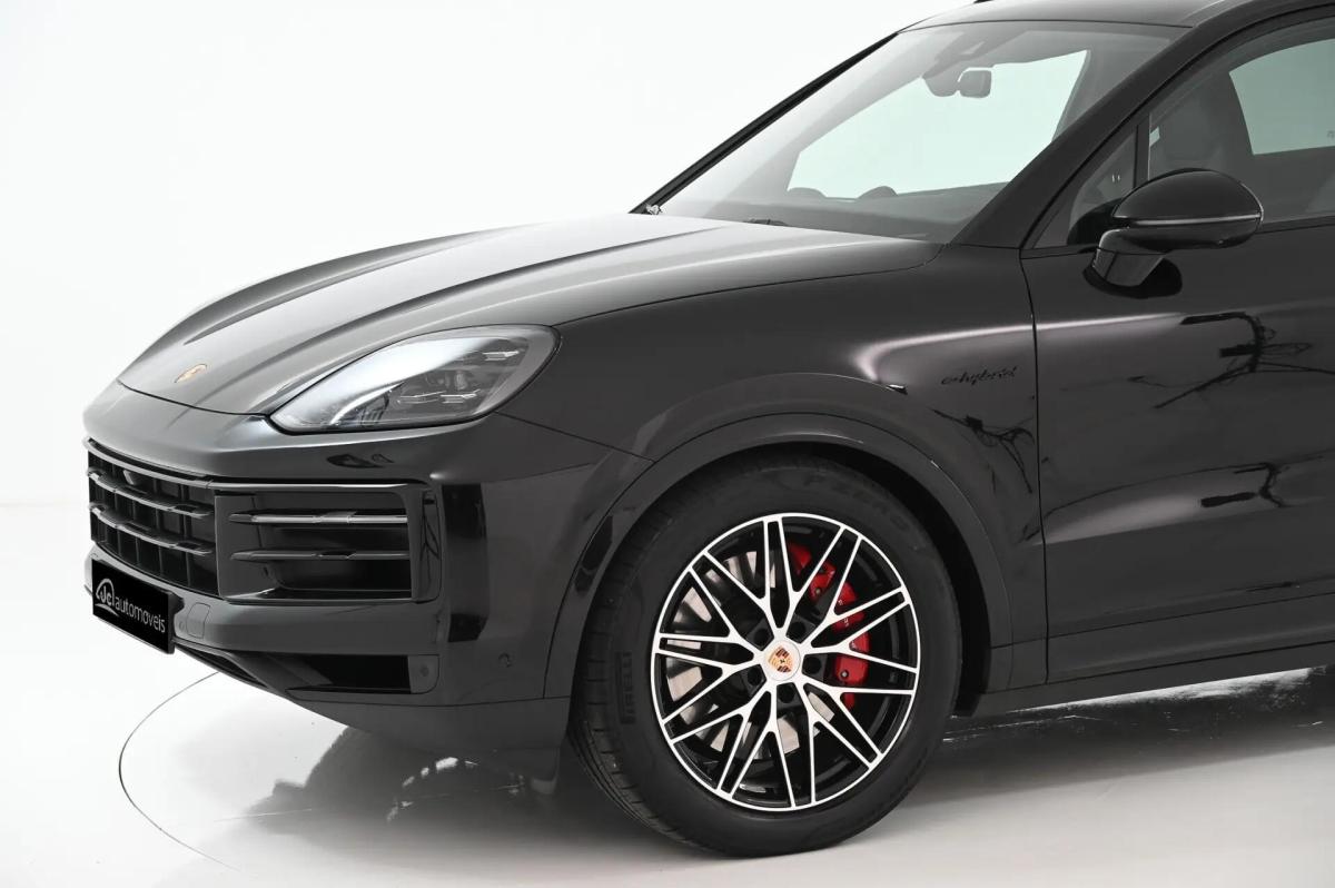 porsche-cayenne-2025-hibrido-a-gasolina-2995cc