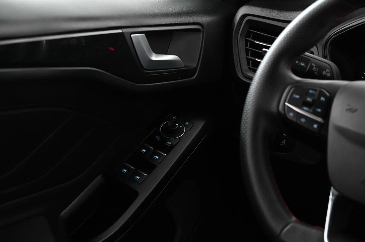 ford-focus-2024-gasolina-998cc