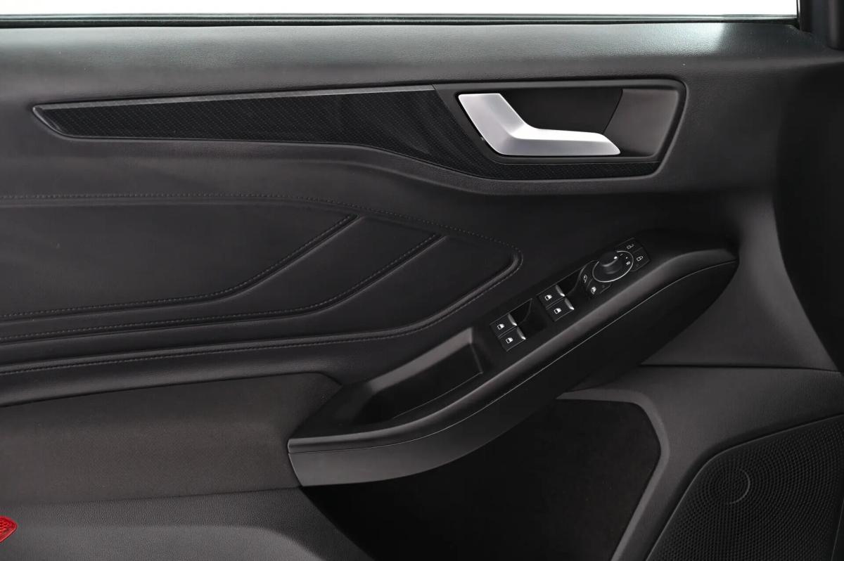 ford-focus-2024-gasolina-998cc
