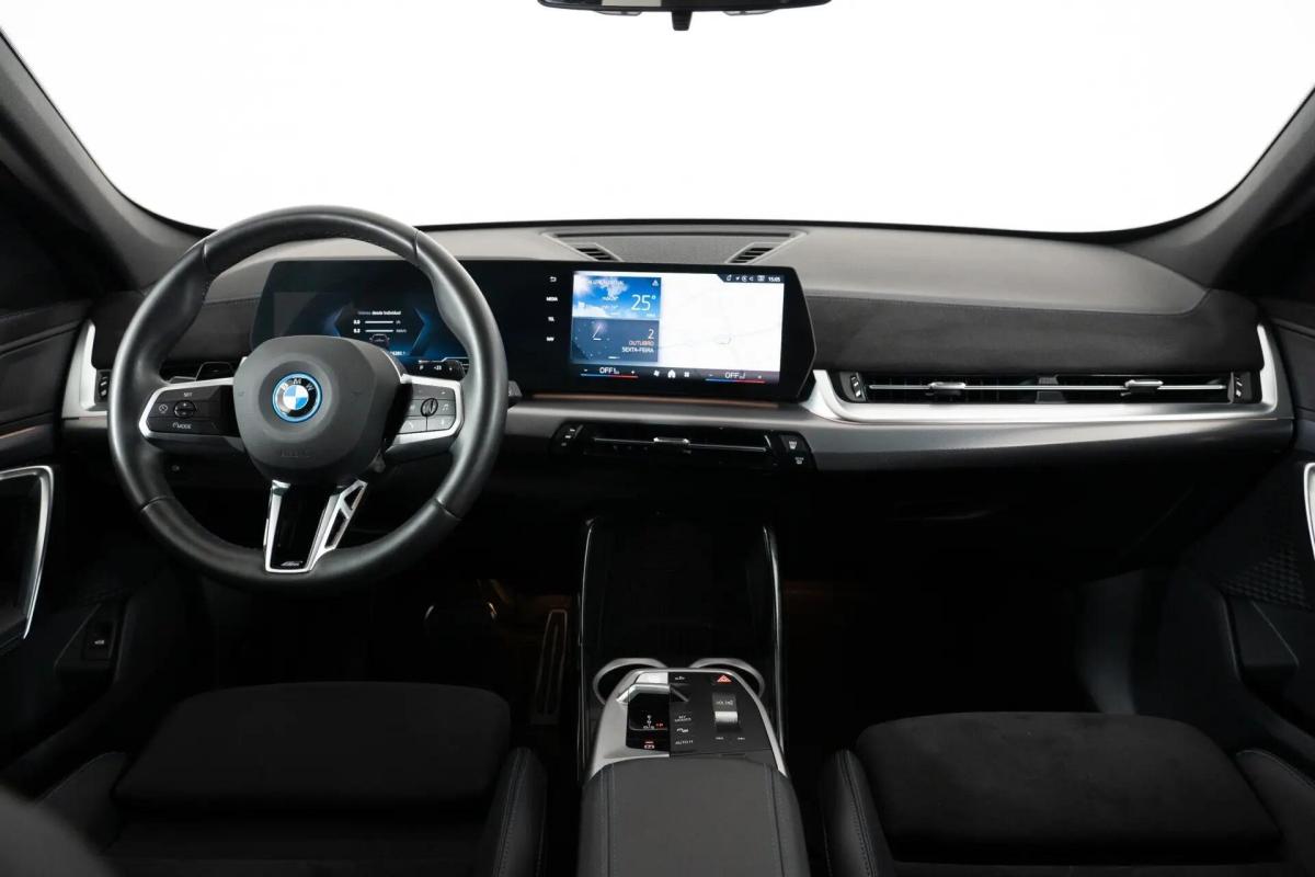 bmw-x1-xdrive25e-2025-hibrido-a-gasolina-1499cc