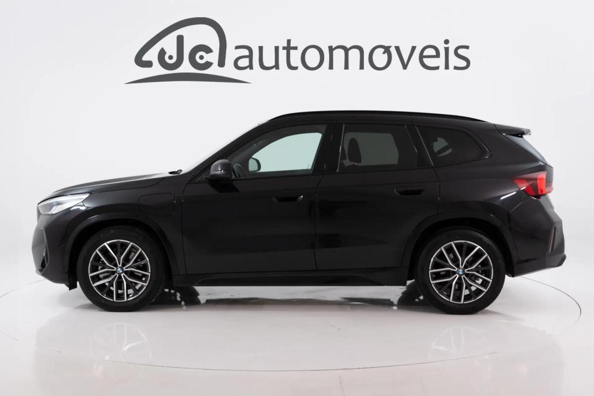 bmw-x1-xdrive25e-2025-hibrido-a-gasolina-1499cc