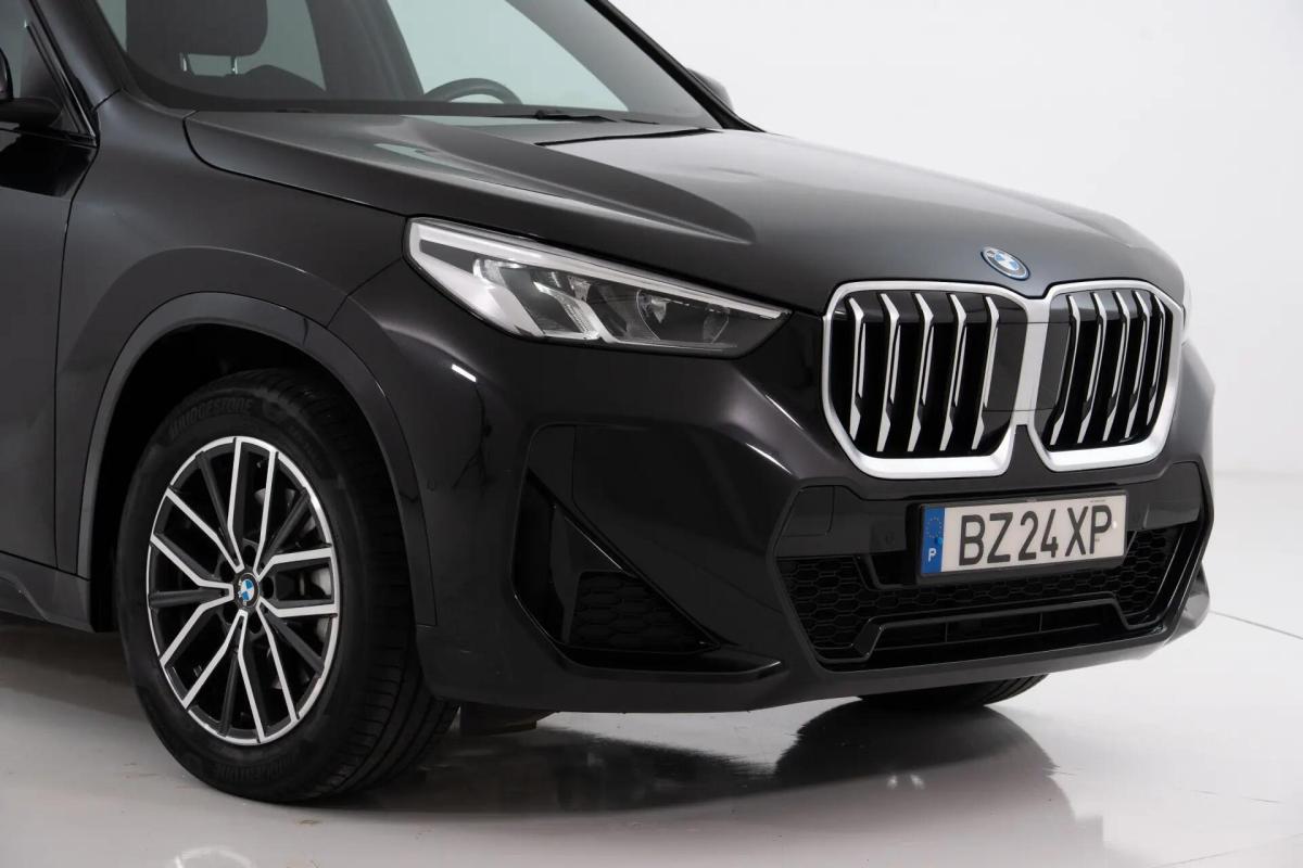 bmw-x1-xdrive25e-2025-hibrido-a-gasolina-1499cc