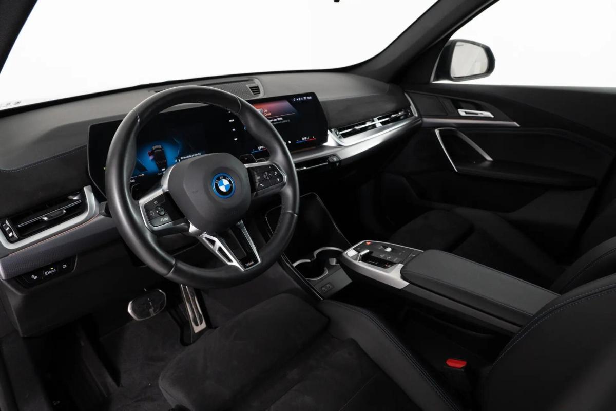 bmw-x1-xdrive25e-2025-hibrido-a-gasolina-1499cc