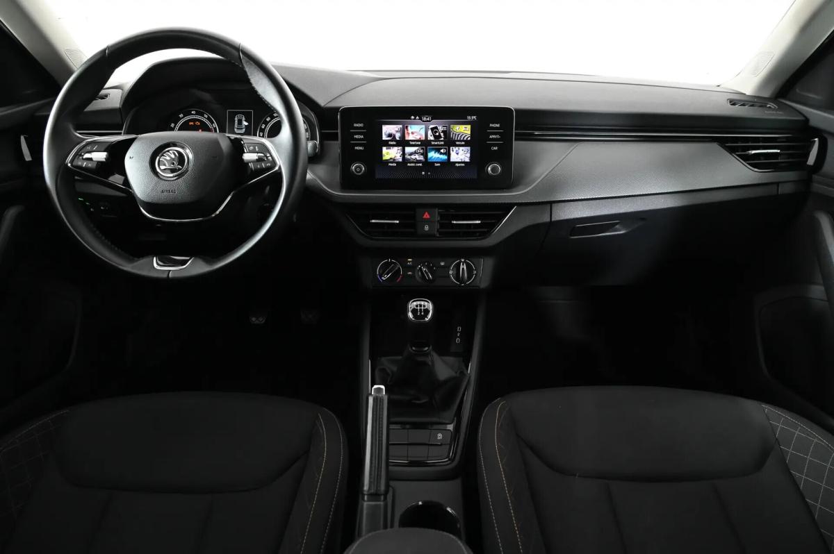 skoda-kamiq-2024-gasolina-999cc