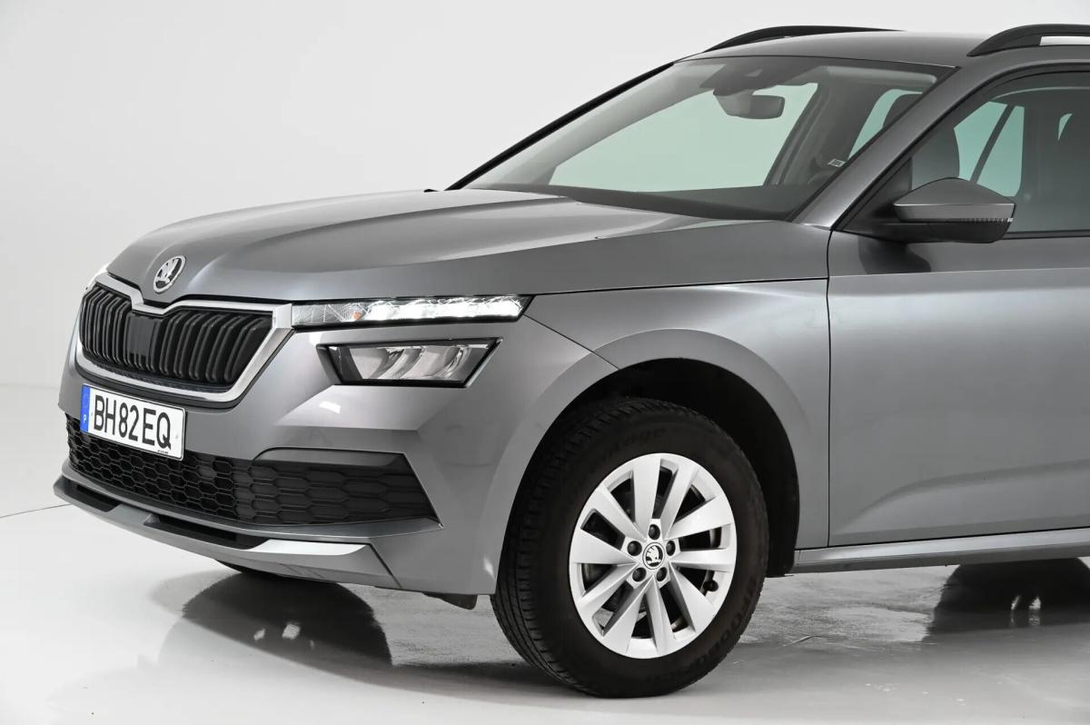 skoda-kamiq-2024-gasolina-999cc