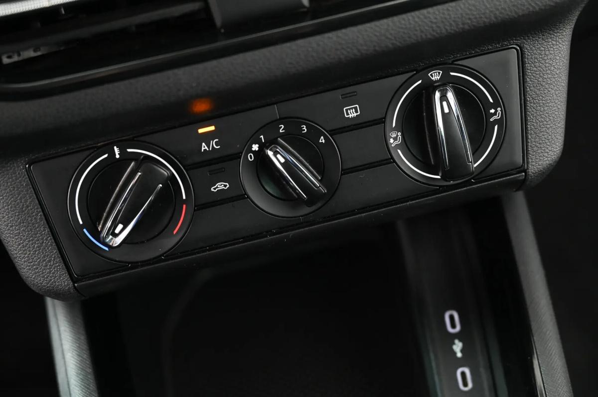 skoda-kamiq-2024-gasolina-999cc