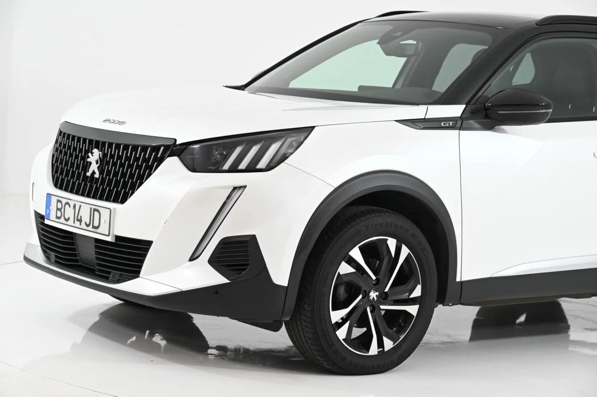 peugeot-2008-2023-gasolina-1199cc