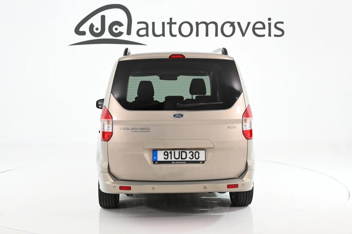 ford-tourneo-courier-2018-gasolina-998cc