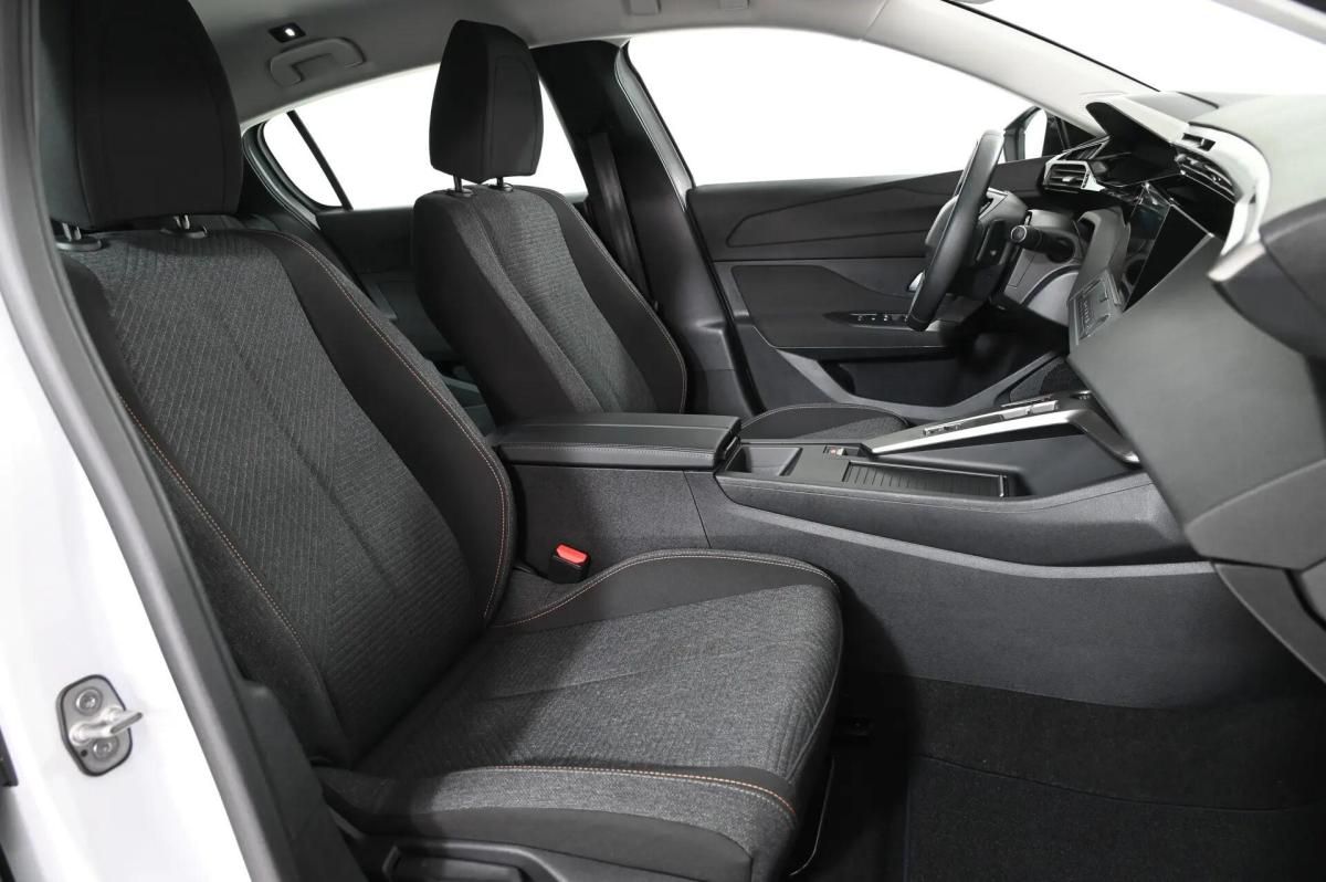 peugeot-308-2025-gasolina-1199cc