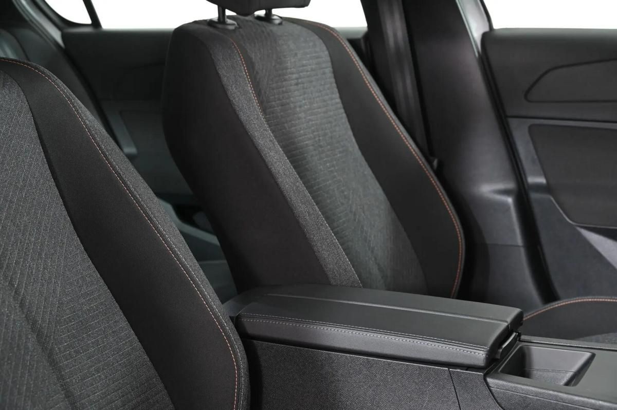 peugeot-308-2025-gasolina-1199cc
