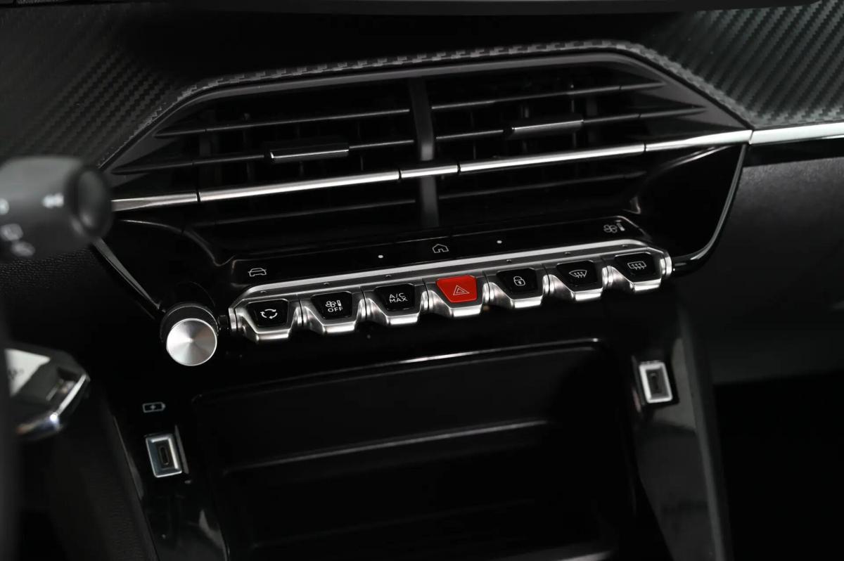 peugeot-208-2024-gasolina-1199cc