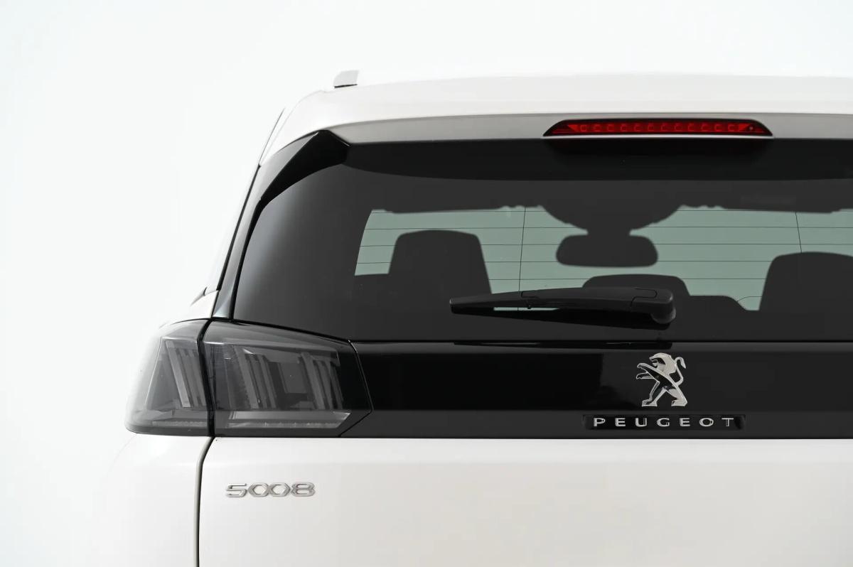 peugeot-5008-2024-gasolina-1199cc