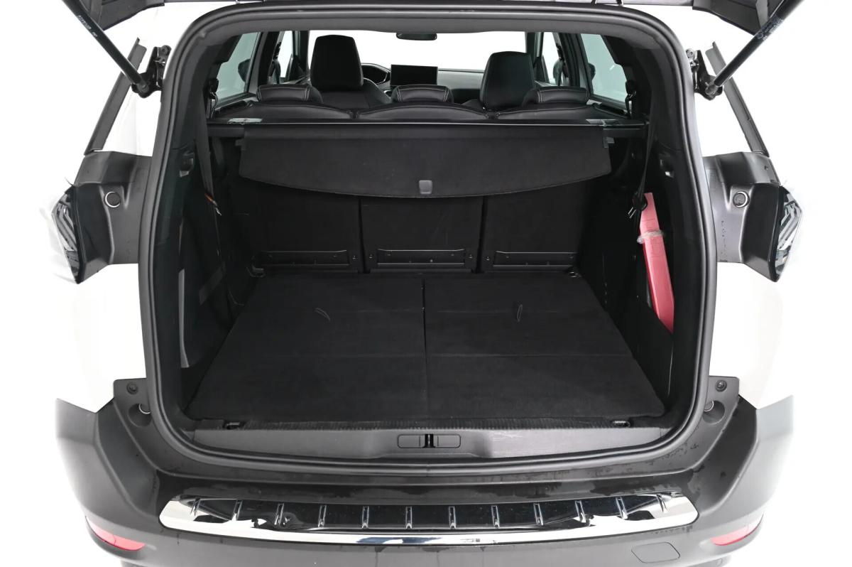 peugeot-5008-2024-gasolina-1199cc