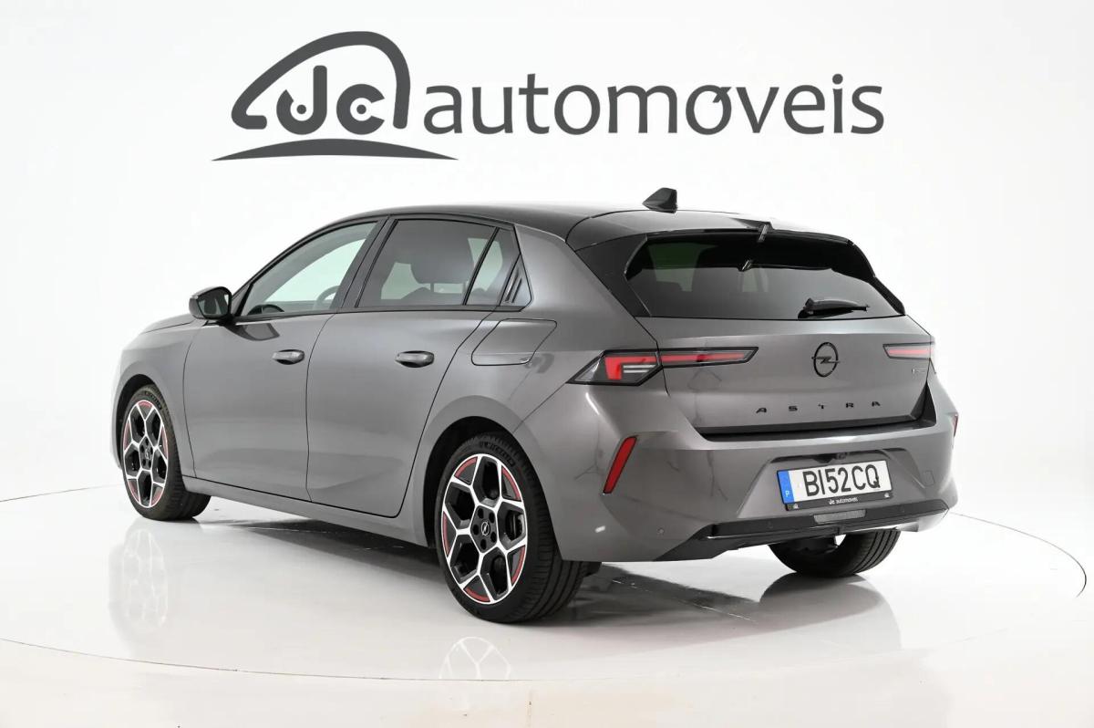 opel-astra-2024-hibrido-a-gasolina-1598cc
