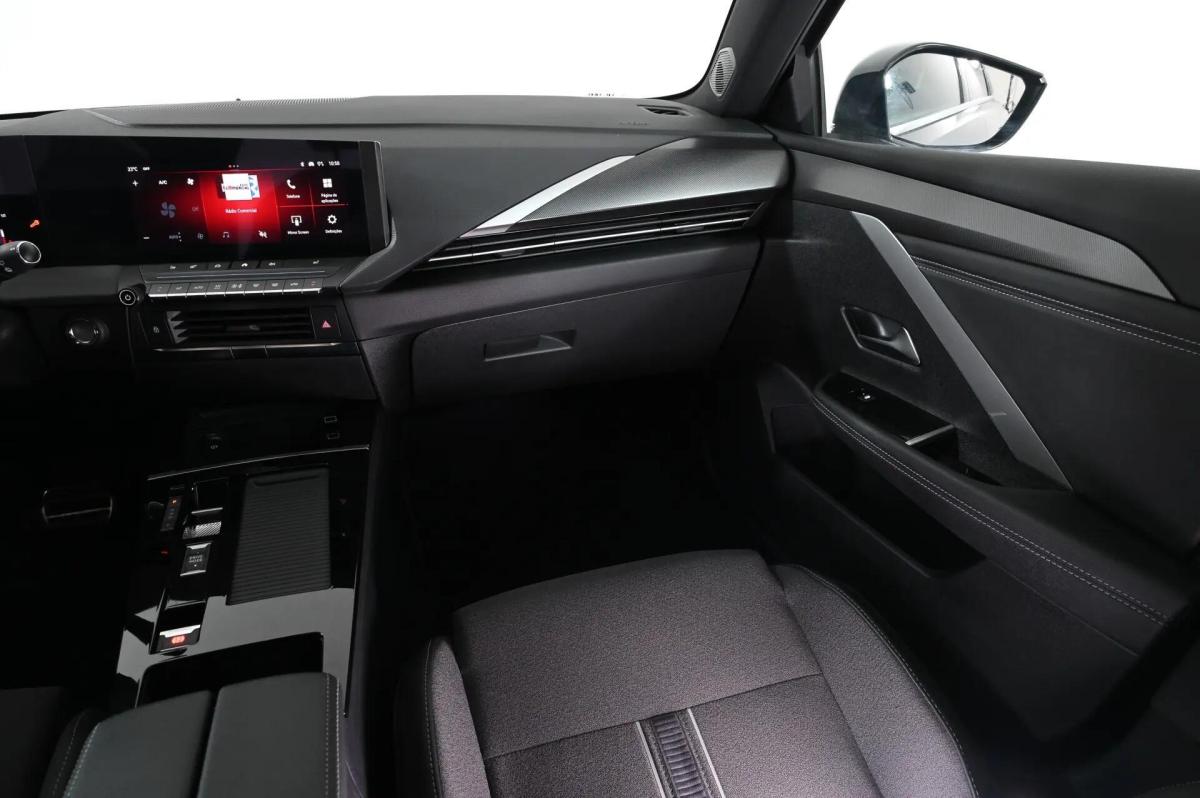 opel-astra-2024-hibrido-a-gasolina-1598cc