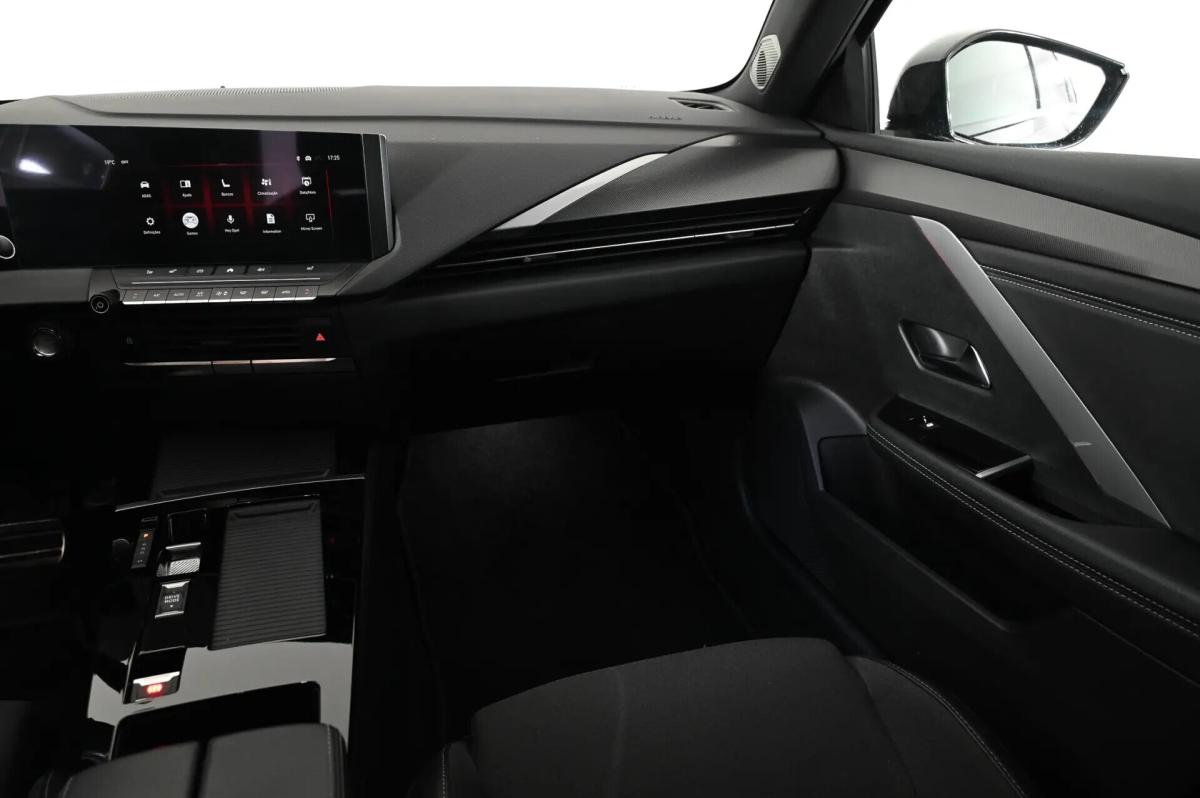 opel-astra-sport-tourer-2024-diesel-1499cc