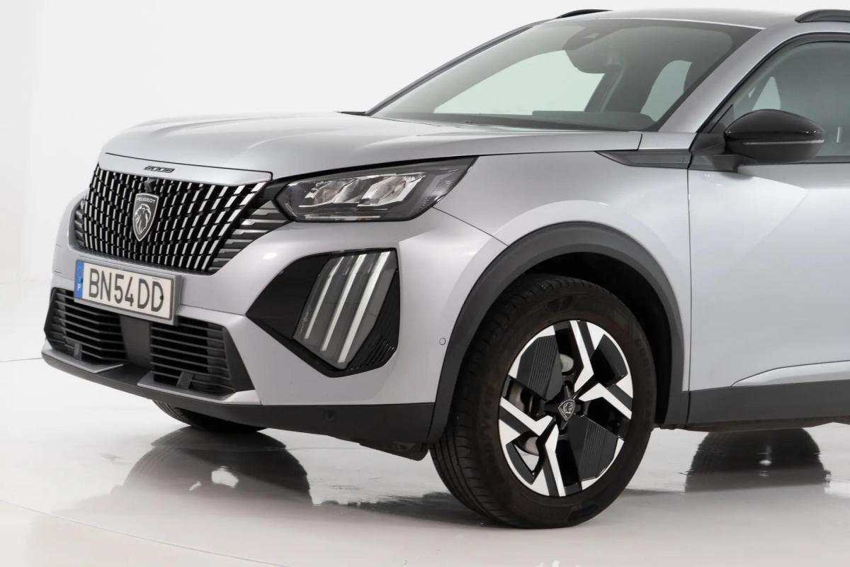 peugeot-2008-2024-gasolina-1199cc