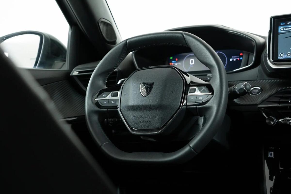 peugeot-2008-2024-gasolina-1199cc