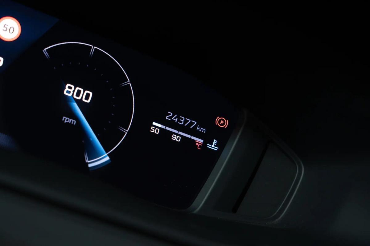 peugeot-2008-2024-gasolina-1199cc