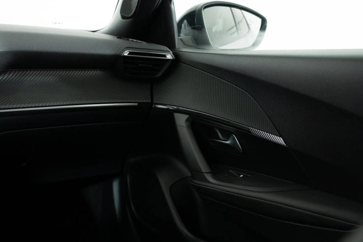 peugeot-2008-2024-gasolina-1199cc
