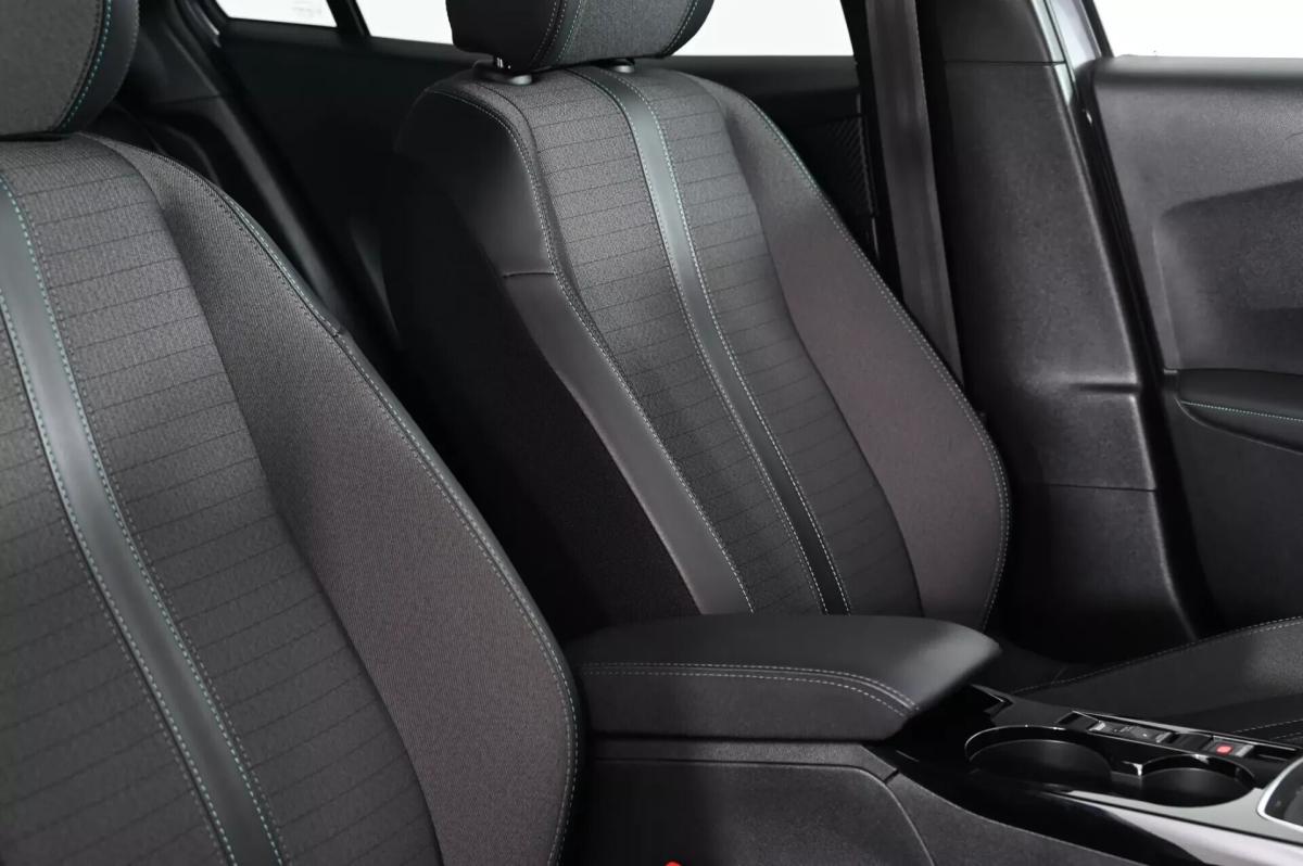 peugeot-2008-2022-gasolina-1199cc