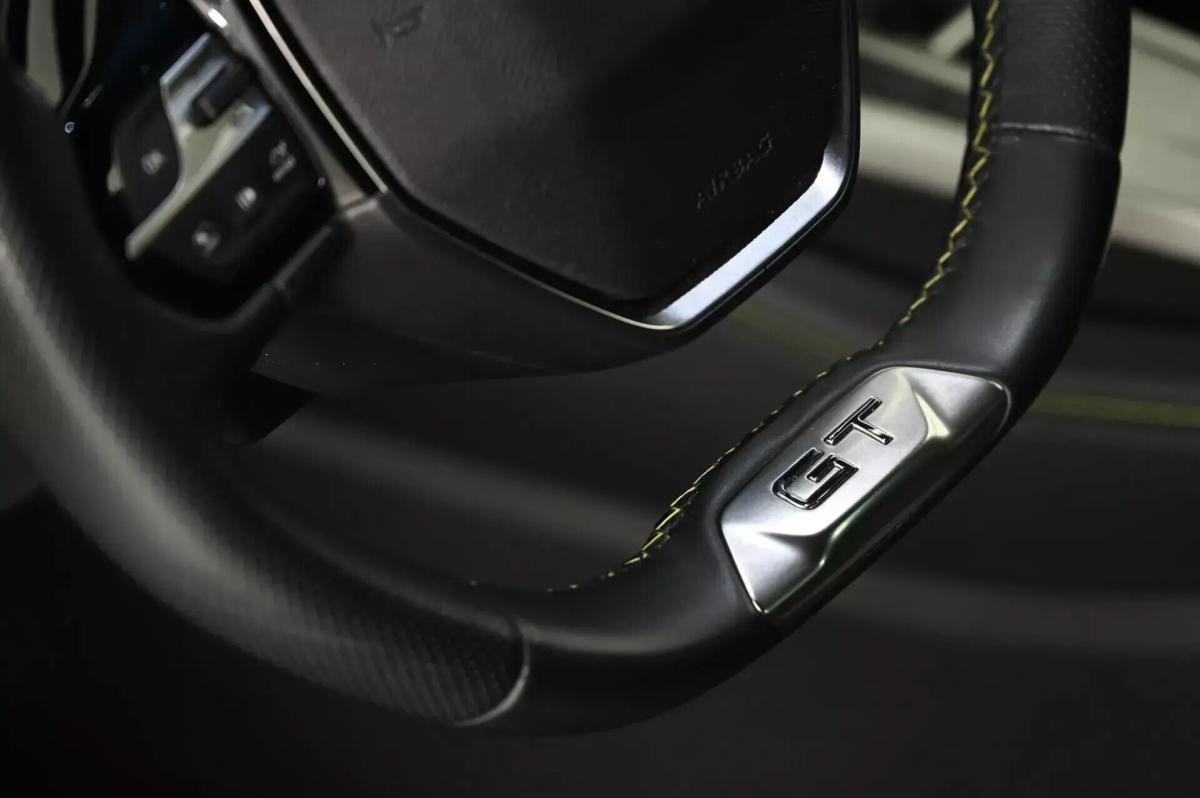 peugeot-308-2024-hibrido-a-gasolina-1598cc