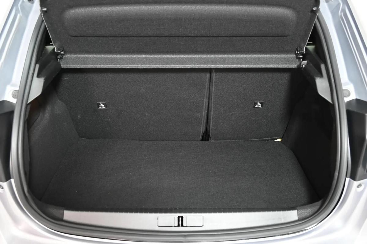 peugeot-e-208-2024-eletrico-0cc
