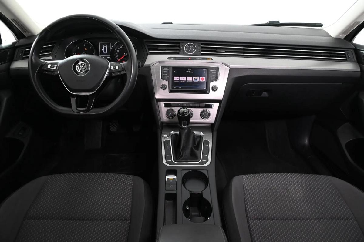 volkswagen-passat-variant-2016-diesel-1598cc