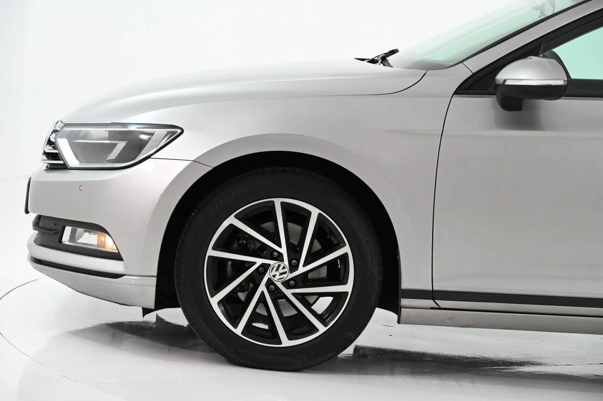 volkswagen-passat-variant-2016-diesel-1598cc