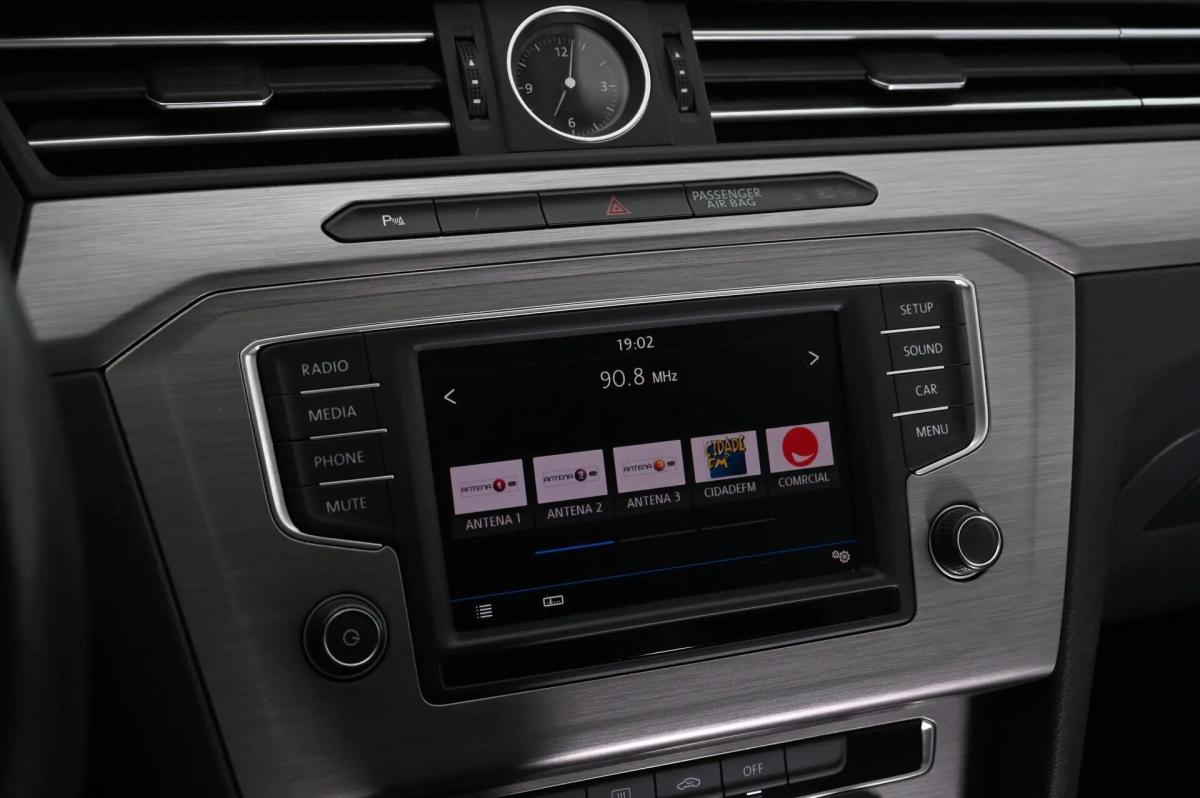 volkswagen-passat-variant-2016-diesel-1598cc