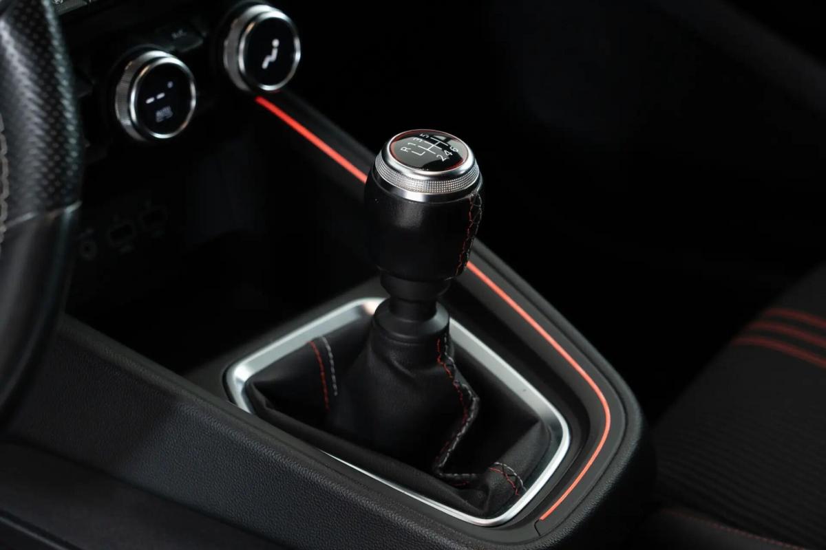 renault-clio-2023-gasolina-999cc