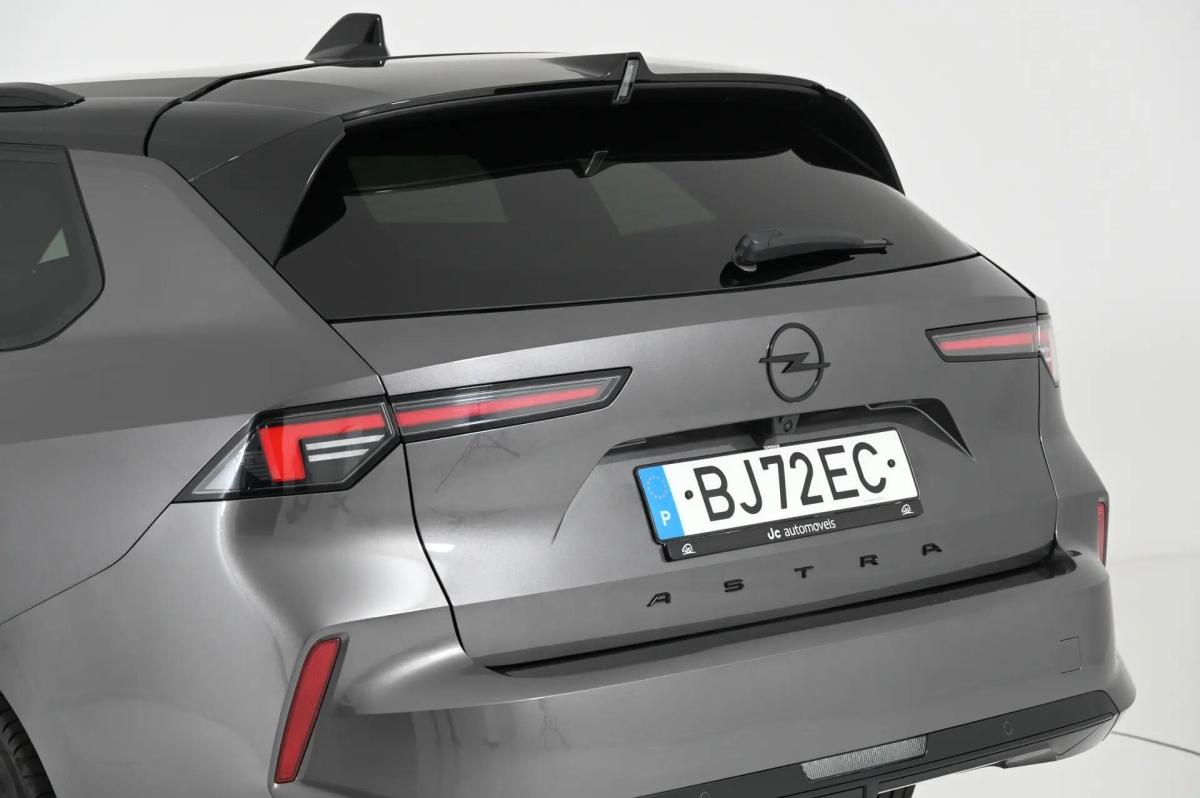 opel-astra-sport-tourer-2024-gasolina-1199cc