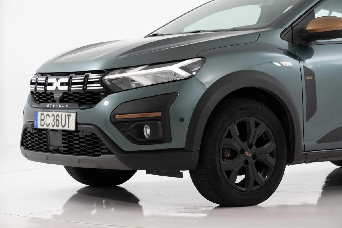 dacia-sandero-2023-gpl-999cc