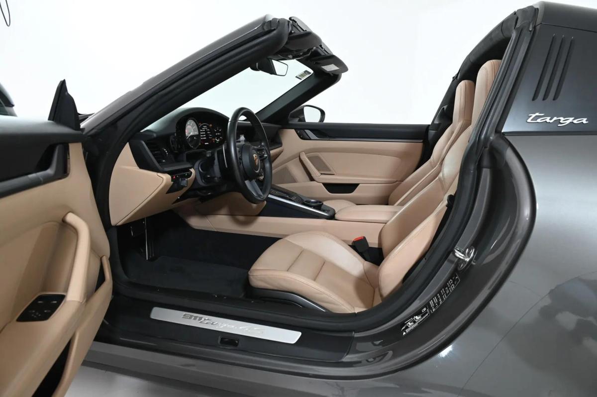 porsche-911-2021-gasolina-2981cc