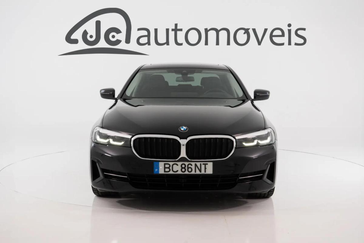 bmw-serie-5-530d-sedan-2023-diesel-2993cc